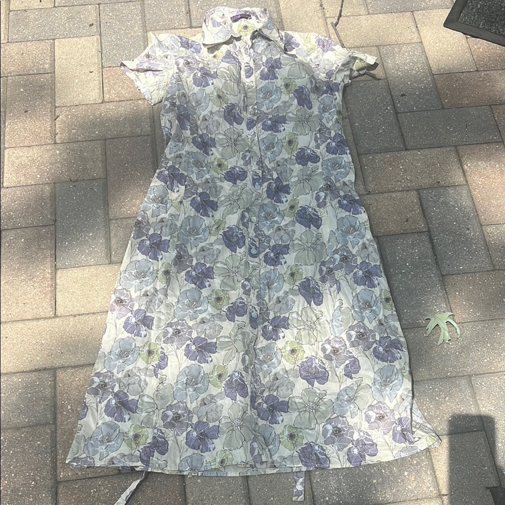 Corrine Sarut White and Purple Sleeveless Polo Collar Sundress